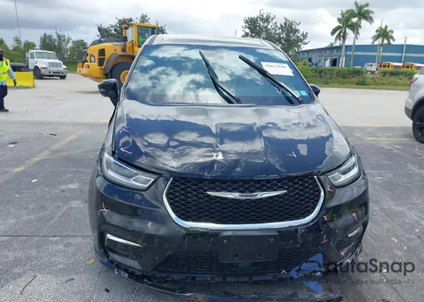 2025 Chrysler Pacifica Select z USA, uszkodzony, nr VIN 2C4RC1BG9SR509981